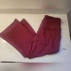 New with tags BALEAF Yoga Pants Women Flare Capri Leggings with Pockets- size S